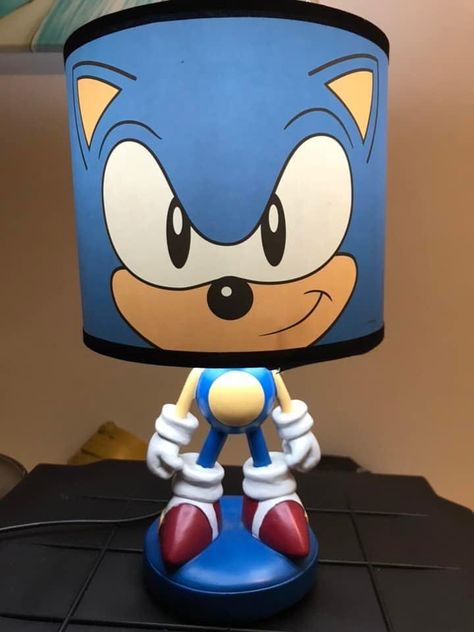 Sonic The Hedgehog Room Decor, Sonic Room Ideas Boys, Sonic Room Decor, Hedgehog Bedroom, Sonic Bedroom Ideas, Sonic Room, Sonic Bedroom, Sonic Merch, Hedgehog Room