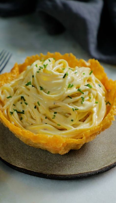 CREAMY SPAGHETTI WITH EDIBLE CHEESE BOWL | Castello Cheese Bowl, Edible Bowl, Creamy Spaghetti, Pasta Casserole Recipes, Blue Cheese Burgers, Pasta Casserole, Cheese Curds, Spring Salad, Cheesy Recipes