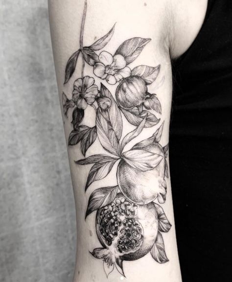 Vegetable Tattoo, Pomegranate Tattoo, Traditional Heart Tattoos, Woodcut Tattoo, Fruit Tattoo, Vegan Tattoo, Blackout Tattoo, Theme Tattoo, M Instagram