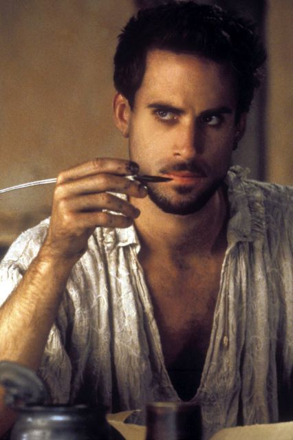 A new study on an excavated pipe suggests Shakespeare smoked weed Shakespeare Movies, Period Drama Men, Shakespeare Portrait, Comedy Of Errors, Alt Posters, Joseph Fiennes, Shakespeare In Love, Heroes And Villains, Hot British Men