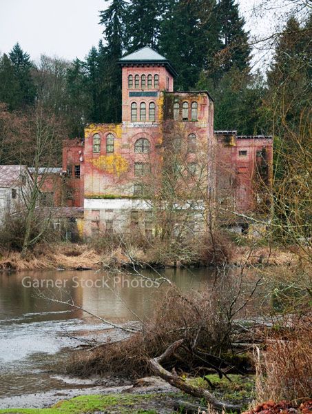 First Olympia Brewery...Olympia Washington. Lol I always wondered what that building was! Tumwater Washington, Abandoned Olympic Venues, Olympic Park Washington, Olympia Washington Downtown, Seattle Breweries, Washington State History, Olympia Washington, Evergreen State, Seattle Washington