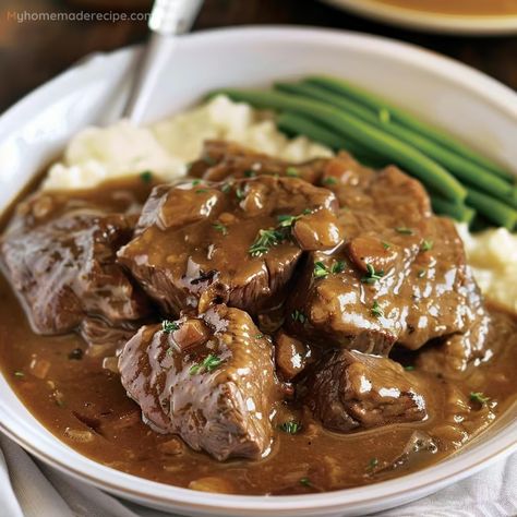 Crock Pot Cubed Steak | Easy and Delicious Slow Cooker Recipe - My Home Made Recipe Crock Pot Cubed Steak And Gravy Crockpot, Crockpot Deer Cube Steak, Crock Pot Beef Cubes Recipes, Cubed Round Steak Recipes Crock Pot, Crock Pot Cube Steak Slow Cooker, Smothered Cubed Steak And Gravy, Crockpot Minute Steak Recipes, Crockpot Cubed Steak And Gravy, Crock Pot Cubed Steak And Gravy