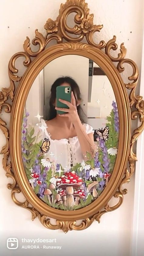 Mirror Frame Painting Ideas, Mirror Painting Ideas, Spiegel Diy, Painted Mirror Art, Painting Mirror, Mirror Frame Diy, Mirror Paint, Flower Mirror, Mirror Painting