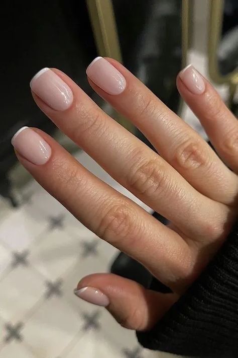 micro french tip nails Light French Manicure, Classic Simple Nails, Spring Nails French Tip Pastel, Light French Nails, Light French Tip Nails, Minimalist French Tip Nails, Baby French Nails, French Color Nails, Line French Tip