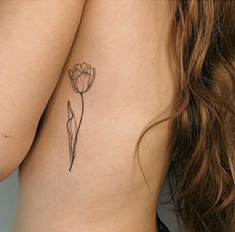 Tulip Tattoo, Ear Tattoo Ideas, Discreet Tattoos, Dainty Tattoos, Subtle Tattoos, Elegant Tattoos, Mom Tattoos, Little Tattoos, Simplistic Tattoos