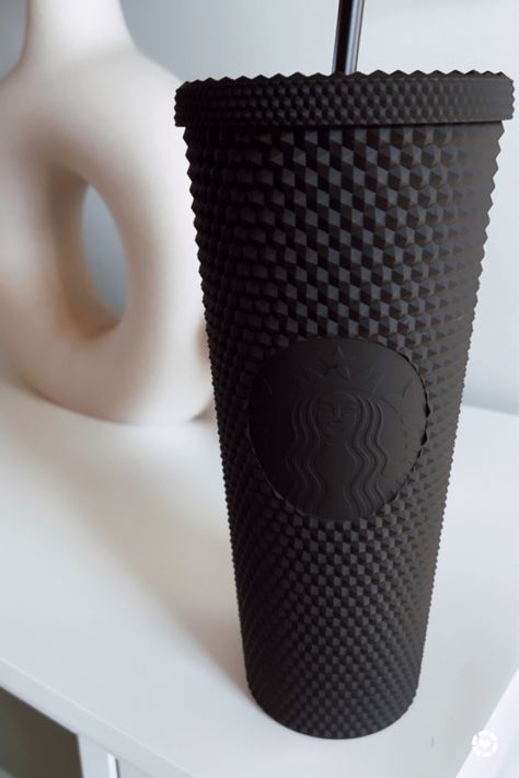 Matte black studded Starbucks cup Flower Making With Paper, Matte Black Accessories, Flower Wall Hanging Decor, Rose Flower Wall, Starbucks Bottles, Starbucks Tumbler Cup, Reusable Plastic Cups, Flower Wall Hanging, Black Tumbler