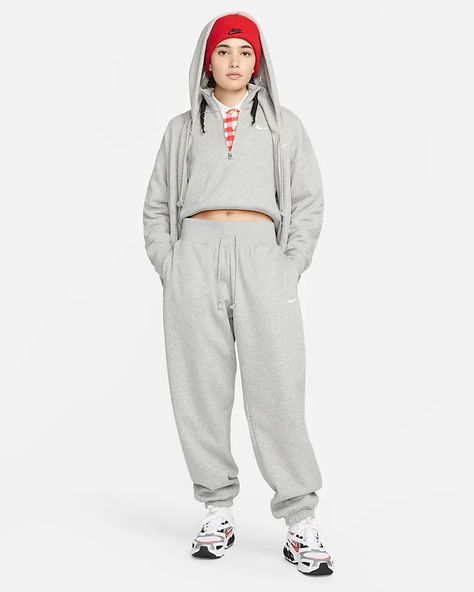 Nike Sportswear Phoenix Fleece Women's High-Waisted Oversized Tracksuit Bottoms. Nike GB Nike Fleece Sweatpants, Oversized Tracksuit, Nike Leggings Women, Nike Running Pants, Grey Nike Joggers, Black Nike Sweatpants, Nike Sportswear Phoenix Fleece, Grey Nike Sweatpants, Fleece Pants Women