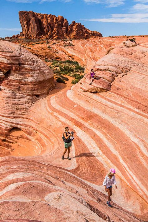 Day Trips From Las Vegas, Vegas Activities, Valley Of Fire State Park, Vegas Travel, Las Vegas Restaurants, Southwest Usa, Visit Las Vegas, Nevada Travel, Family Vacay