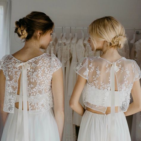 Wedding Dress Backs, Asian Wedding Dress, Bridal Bolero, Classic Wedding Dress, Day Left, Wedding Dress Sleeves, Wedding Dresses Unique, Wedding Dress Inspiration, Left Or Right