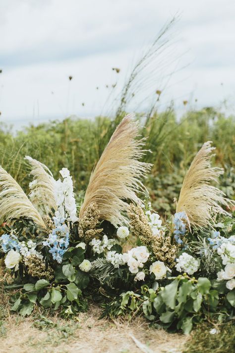 Beach Floral Arrangements, Beach Wedding Locations, Beach Wedding Centerpieces, Beach Theme Wedding Invitations, Phuket Wedding, Beach Floral, Wedding Help, Themed Wedding Invitations, Wedding Beach Ceremony