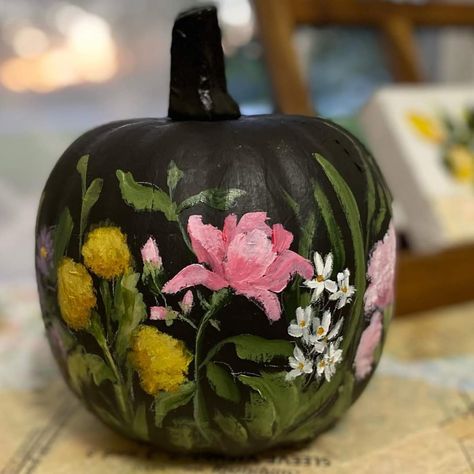 Painted Flower Pumpkins, Painting Pumpkins Flowers, Pumpkin Painting Floral, Pumking Painting Ideas Cute, Flower Pumpkin Painting Ideas, Painted Pumpkins Flowers, Pumpkin Painting Ideas Flowers, Pumpkin Painting Flowers, Flower Pumpkin Painting