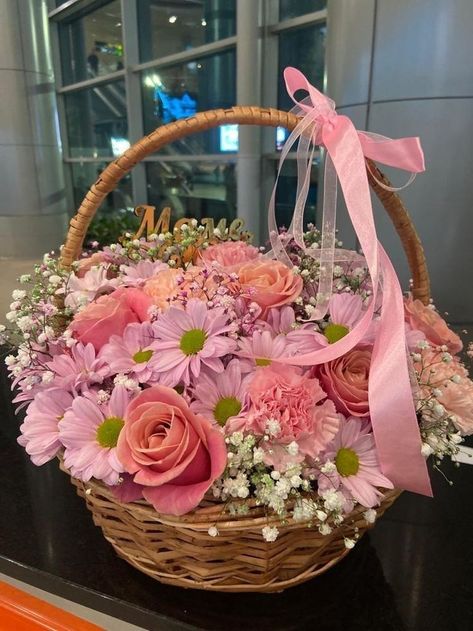 Oasis Arrangements, Roses Bouquet Gift, Basket Flower Arrangements, Easter Bouquet, Luxury Flower Bouquets, Mother's Day Bouquet, New Flowers, Flower Box Gift, Creative Flower Arrangements