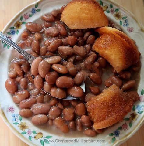 Brown Beans And Cornbread, Southern Beans And Cornbread, Crock Pot Pinto Beans And Ham, Southern Beans Recipe, Beans And Cornbread Crockpot, Beans And Cornbread Recipe, Soup Beans And Cornbread, Southern Pinto Beans In The Crock Pot, Brown Beans Recipe