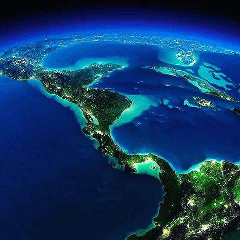 Panama :  Puente del mundo, corazón del universo! Satellite Photos Of Earth, Earth At Night, Night On Earth, Earth Photos, Earth Pictures, Aerial Images, Satellite Image, Space Images, Relief Map