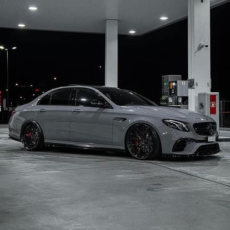 The Mercedes E63s AMG is an absolute beast! 🦍🌪️🏁 Mercedes E63s Amg, Mercedes C Class Amg, Cars Mercedes Benz, E63s Amg, Mercedes Sedan, Amg E63, Mercedes Sport, Mercedes E63, Mercedes Benz Wallpaper