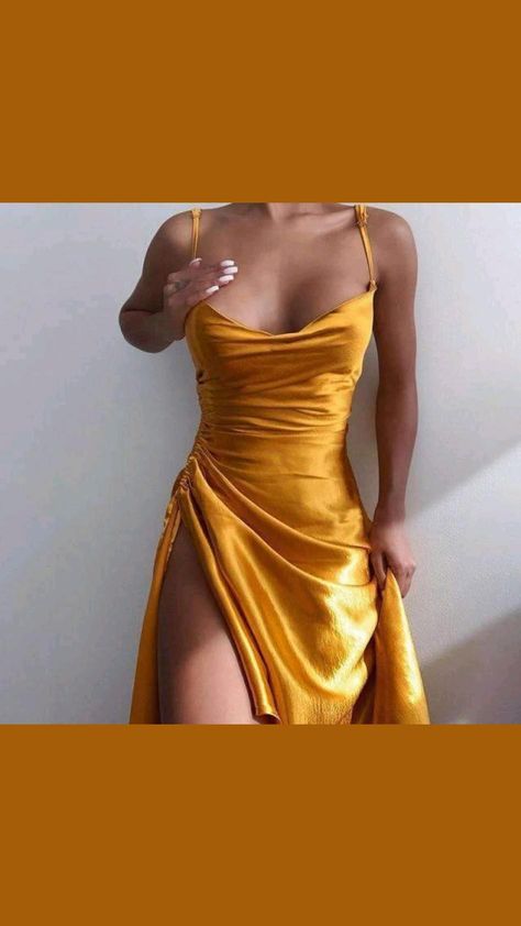 High Split Dress, Elegant Party Dresses, Split Dress, Suspender Dress, Satin Midi Dress, Looks Chic, Slim Dresses, Mid Dresses, Side Split