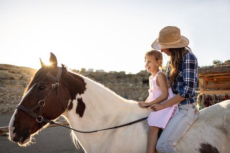 Horse Riding Aesthetic, Pictures With Horses, Mommy And Me Photo Shoot, Riding A Horse, Family Canvas, Pony Rides, Happy Mother, Horse Photos, Kids Ride On