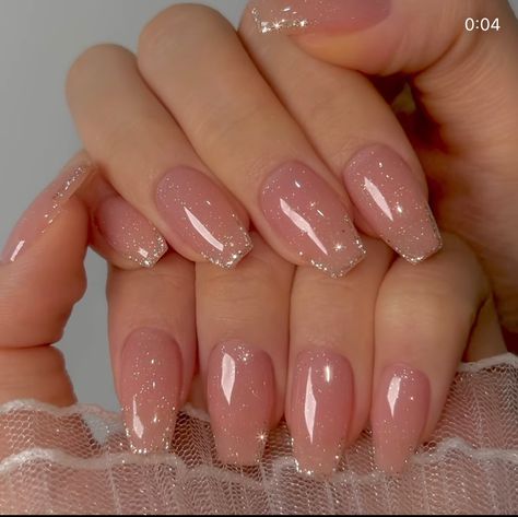 Pink Sparkle Nails, Hard Gel Nails, Pink Glitter Nails, Glitter Gel Nails, Pointed Nails, Classic Nails, Pretty Gel Nails, Acrylic Nails Coffin Pink, Soft Nails