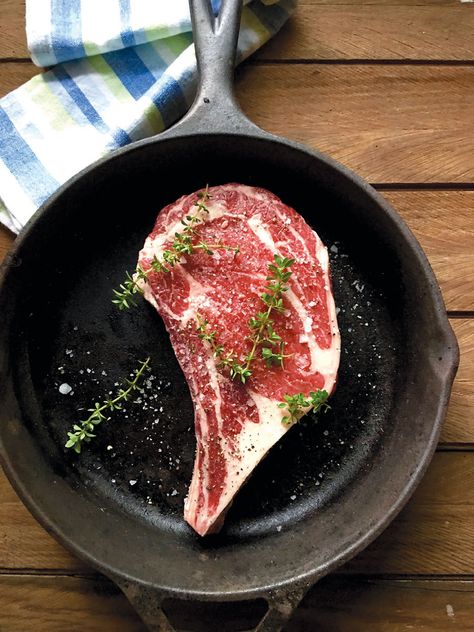 How to Cook the Perfect Grass-Fed Beef Steak In Oven, Sprinkle Salt, Sliced Steak, Garlic Herb, Grass Fed Beef, Chopped Garlic, How To Cook, Paleo Gluten Free, Stuffed Peppers