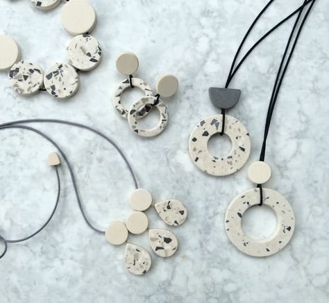 Rings And Bracelets, Graphic Shapes, Concrete Jewelry, Soft Graphic, Soldering Jewelry, Polymer Earrings, Polymer Clay Jewelry Diy, Polymer Jewelry, Polymer Clay Necklace