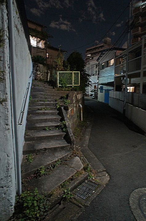 Japan Small Town, Rainy Japan, Small Japanese Apartment, Japan Core, Japanese Apartment, Japanese Town, It's Saturday, Suburban House, Wish I Was There