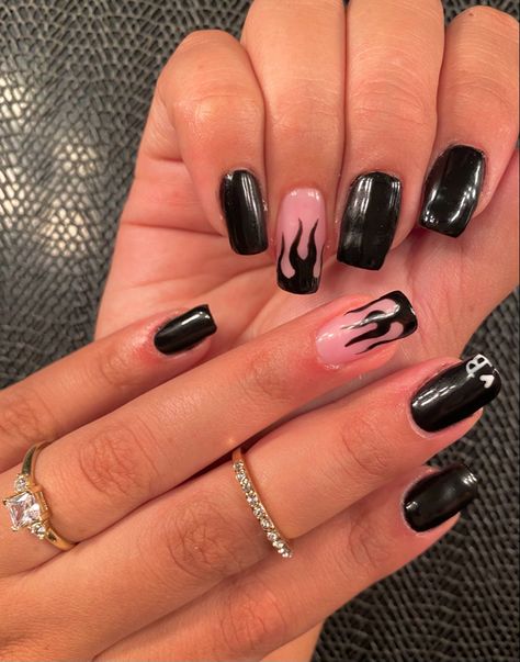 Black Lightning Nails, Black Flame Nails Short, Black Nails With Lightning Bolt, Black Nails Lightning Bolt, Flame Nails On Short Nails, Black Glitter Flame Nails, Lightning Nails, Black Lightning, Nails