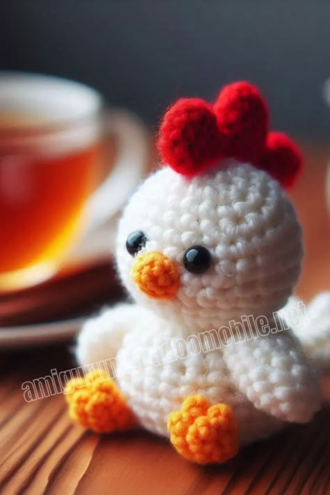 Amigurumi White Chicken Free Pattern-1 – Free Amigurumi Crochet Free Crochet Chicken, Knit Animals, Amigurumi Bee, Chicken Pattern, Crochet Idea, Crochet Chicken, Crochet Panda, Dog Doll, Crochet Unicorn