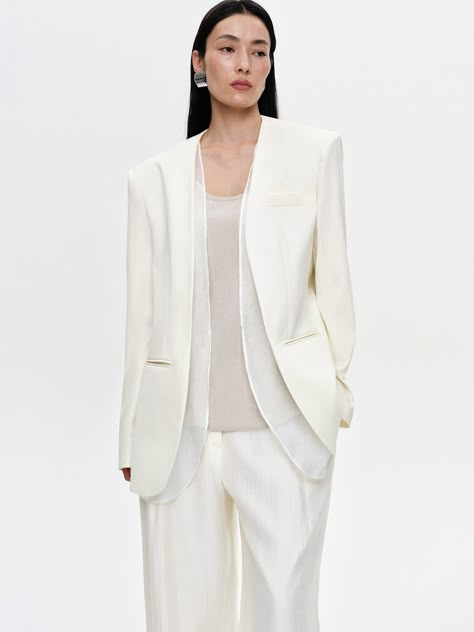 6 Summer Brands That Have New Yorkers Buzzing | Who What Wear Sheer Blazer, Summer Shopping List, New York City Fashion, New York Summer, Blazer For Boys, Swimsuit Collection, Linen Blazer, City Style, Brunello Cucinelli