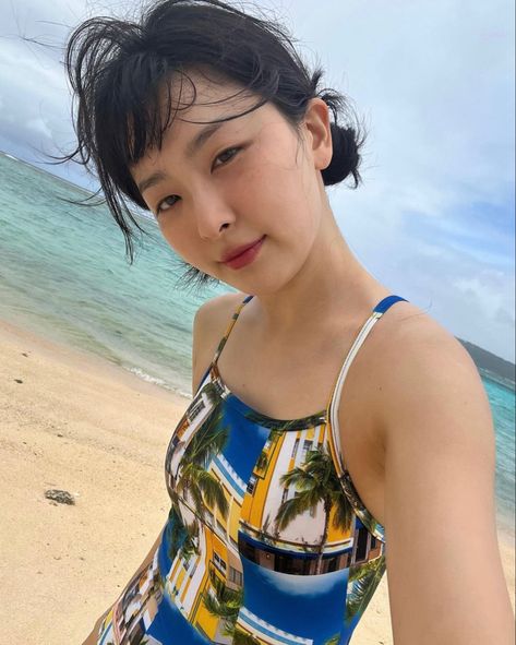 230226 [INSTAGRAM] #SEULGI #슬기 #REDVELVET #레드벨벳 #GUAM (11PM) Seulgi Instagram, Kang Seul-gi, Kang Seulgi, Red Velvet Seulgi, Beach Photoshoot, Girl Cakes, I Love Girls, Girl Icons, Kpop Girl Groups