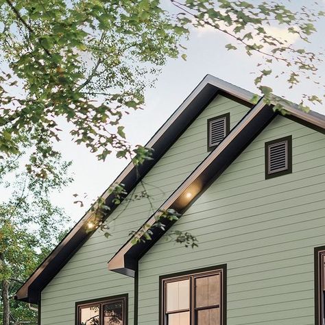 James Hardie Building Products on Instagram: "This is one of our favorite color combinations for siding & trim in 2024. 💚🖤  Dried Eucalyptus & Midnight Soot from the Magnolia Home | James Hardie Collection.  @JoannaGaines curated an entire collection of timeless colors to make choosing the perfect color easy.   Visit jameshardie.com/magnolia to request a sample.  #JamesHardie #MagnoliaHome #Siding #ExteriorDesignWeek #HomeImprovement #HomeReno #HouseDesign #Home" James Hardie Green Siding, James Hardie Dream Collection Colors, James Hardie Dried Eucalyptus, Dried Eucalyptus Hardie Siding, Hardie Board Siding Colors, House Trim Exterior, Hardie Board Siding, Green Siding, Exterior Color Combinations