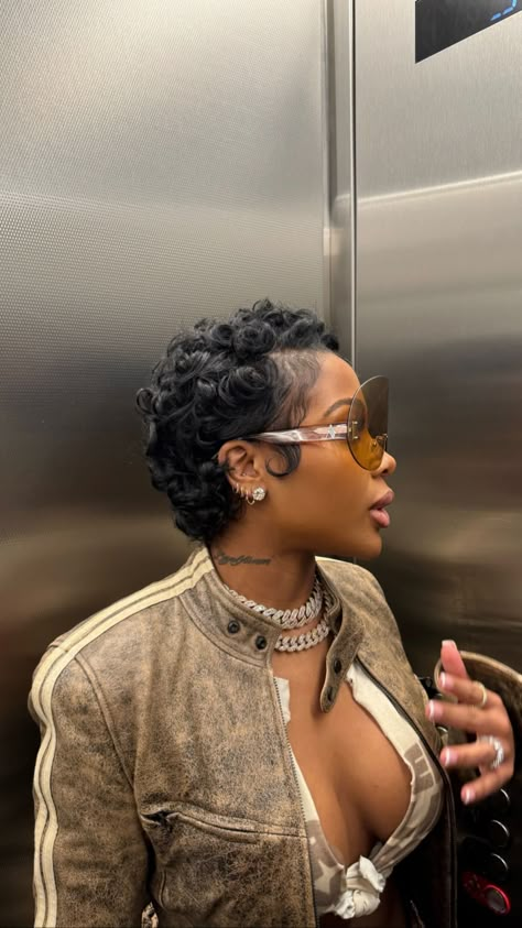 Finger Waves Short Hair, Short Natural Curly Hair, Jayda Cheaves, Short Hair Inspo, Meagan Good, Natural Hair Short Cuts, Jayda Wayda, Short Hair Black, Short Hair Pixie