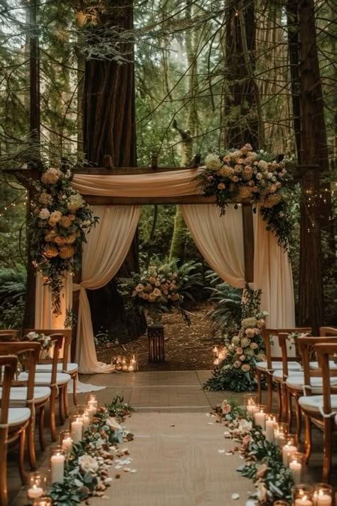 Forest Wedding Altar Ideas, Wedding In Woods Ideas, Small Enchanted Forest Wedding, Wedding Ceremony In Nature, Outdoor Wedding In The Woods, Outside Ceremony Wedding, Calm Wedding Theme, Wedding Ceremony In Woods, Rustic Woods Wedding