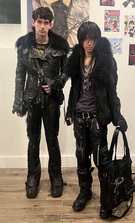 Lajj on X: "Wat is this style called https://t.co/czlOq5j31P" / X Japanese Punk Fashion, Visual Kei Outfits, Visual Kei Fashion, Japanese Punk, Masc Fashion, Kei Visual, Full Outfits, Unique Looks, Kei Fashion