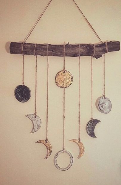 Clay Crafts Witchy, Ceramic Mobile Ideas, Dream Catcher Craft For Kids, Christmas Projects For Kids, Wall Hanging Dream Catcher, Ceramic Wall Hanging, Lunar Phases, Moon Crafts, Dream Catcher Craft