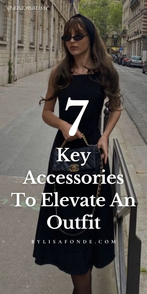 Style Tips And Tricks, Ysl Belt, Christmas Outfit Ideas, Trendy Christmas Outfits, Hermes Bracelet, Best Accessories, Key Accessories, Christmas Outfits, Elegant Accessories