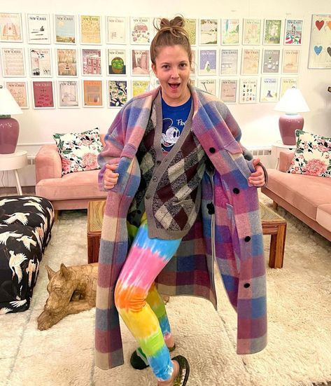 Drew Barrymore Shows Off Messy Bun and Mismatched Outfit Before Talk Show Glam Diana Barrymore, Ll Bean Slippers, Blue Plaid Coat, Talk Show Host, Clothing Swap, Miss Match, Tie Dye Leggings, Plaid Sweater, Drew Barrymore