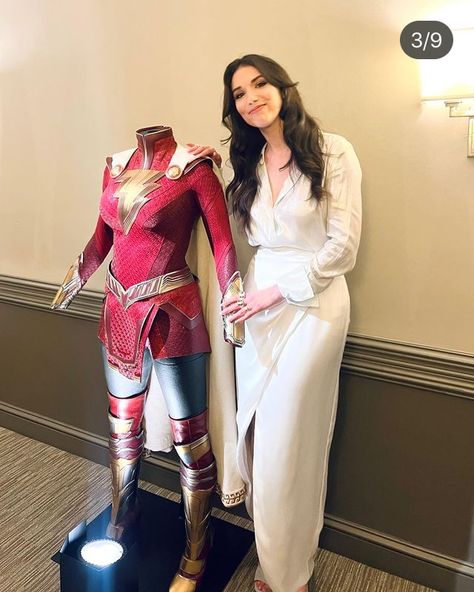 Grace Currey, Grace Caroline Currey, Grace Fulton, Grace Caroline, Mary Marvel, Flash Barry Allen, Ancient Magus Bride, Girl Superhero, Have A Day