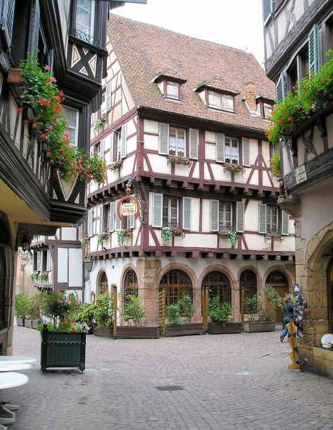 German Houses, German Architecture, World Street, Neoclassical Architecture, Medieval Houses, French Architecture, European Architecture, Europe Vacation, Beaux Villages