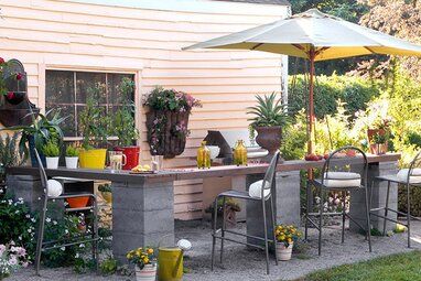 Cinder Blocks Diy, Cinder Block Ideas, Room Ideas Storage, Cinder Block Furniture, Cinder Block Bench, Diy Patio Ideas, Block Bench, Cement Patio, Diy Outdoor Bar