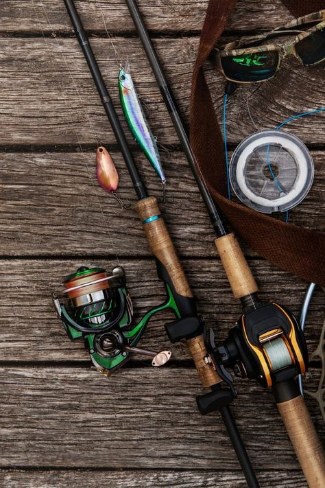 Fly Fishing Gear that'll have you Hooked Fishing Essentials, Fishing Traps, Squid Fish, Happy Fishing, Fly Fishing Tips, Fishing Pictures, Fly Fishing Gear, Fishing Kit, Fish Crafts