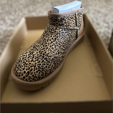 Amazing Size 8 Cheetah Print Ugg Boots - Perfect For Fall Fun! Never Worn/Nwt! Ugg Ultra Mini, Fall Fun, Womens Uggs, Ugg Shoes, Cheetah Print, Ugg Boots, Bootie Boots, Ankle Boots, Boots