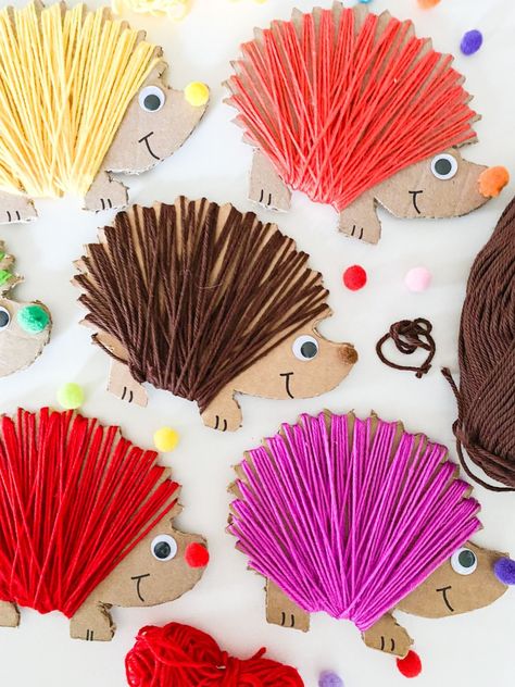 Autumn Animals Crafts, Hedgehog Crafts For Toddlers, Autumn Kindergarten Crafts, Hedgehog Art For Kids, Toddler Animal Crafts, Hedgehog Activities For Kids, Hedgehog Craft Preschool, Hedgehog Preschool, Hedgehog Crafts For Kids