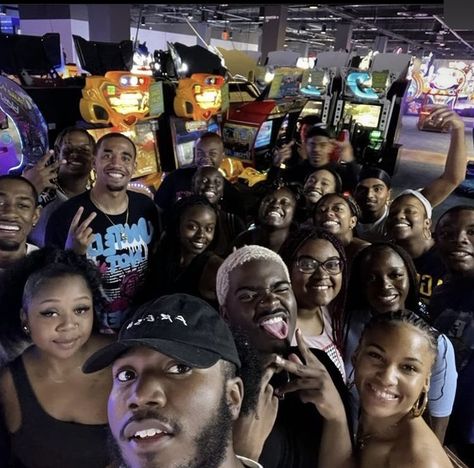 Hbcu College Aesthetic, Hbcu Party, Hbcu Asethic, College Friends Aesthetic Black, College Aesthetic Hbcu, Hbcu Aesthetic, College Manifestations, Black Friend Group, Old Hbcu Photos