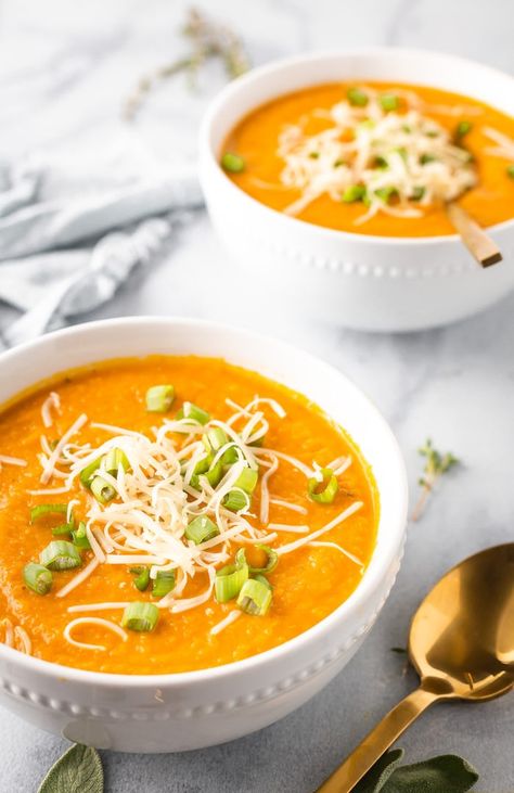 Carrot And Parsnip Soup, Carrot Parsnip, Parsnip Recipes, Healthy Winter Meals, Parsnip Soup, Easy Healthy Eating, Fall Recipes Healthy, Root Veggies, Soup Kitchen