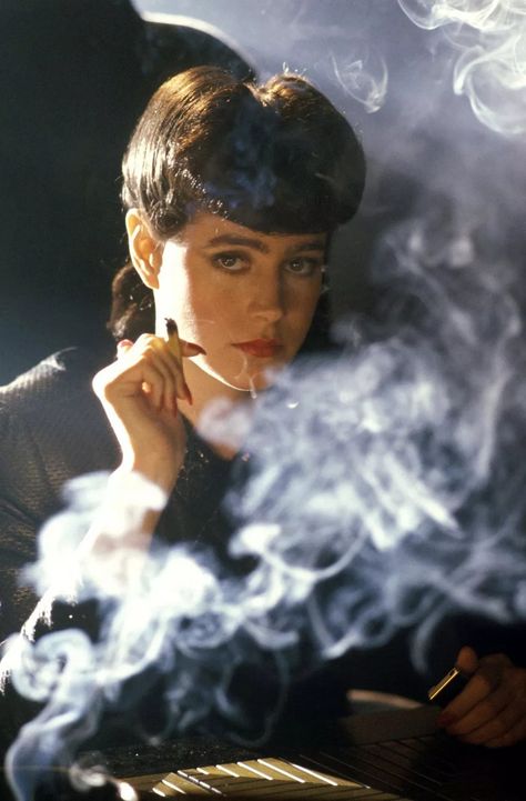 Sean Young Blade Runner, Ancient Mural, Rachel Blade Runner, Blade Runner Wallpaper, Blade Runner Art, Rick Deckard, Indiana Jones Films, Mike Nichols, Sean Young