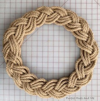 Quick and easy braided rope spring wreath idea you can make for $10 and in less than an hour. Impress your neighbors with this beautiful spring wreath for front door for cheap. Beautiful outdoor DIY wreath. Easy Door Wreaths, Easy Spring Wreath, Rope Wreath Diy, Moss Wreath Diy, Rope Wreath, Spring Burlap Wreath, Christmas Advent Wreath, Spring Wreath For Front Door, Rainbow Wreath