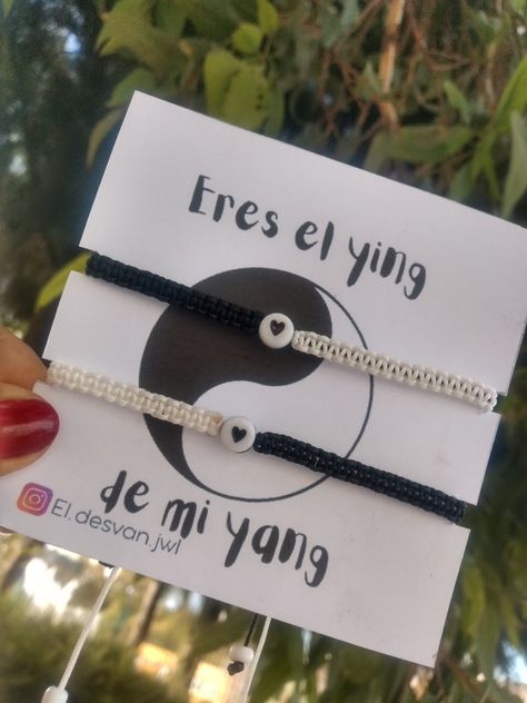 Pulsera personalizada, ying yang Ideas Para Pulseras Aesthetic, Couple Bracelets Aesthetic, Ideas Para Pulseras, Unique Anniversary Gifts For Him, One Year Anniversary Gift Ideas, 6 Months Anniversary, Anniversary Gift Ideas For Boyfriend, Year Anniversary Gift Ideas, Pulseras Aesthetic