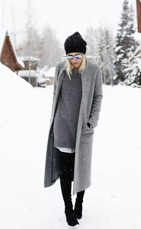 Winter chic :) Minimal Winter Outfit, Long Cardigan Outfit, Mantel Outfit, Long Grey Coat, Boho Mode, Gray Coat, Outfit Trends, Cardigan Outfits, Winter Mode