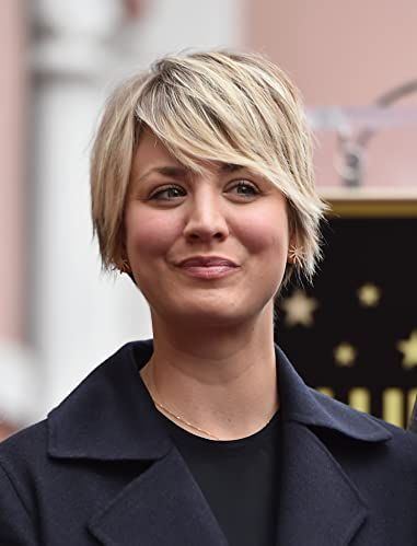 Kaley Cuoco Through the Years Kaley Cuoco Pixie, Kaley Cuoco Hair, Camarillo California, Short Bobs, Kaley Cuoco Short Hair, Mom Hairstyles, Blonde Hair Looks, Pixie Hair, Girl Haircuts