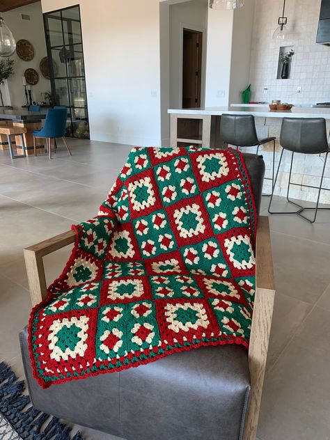 Christmas Granny Square Afghan, Granny Square Christmas Blanket, Christmas Granny Square Blanket, Crochet Christmas Granny Square, Christmas Granny Square Crochet, Christmas Granny Squares, Granny Square Bedspread, Christmas Granny Square, Granny Square Christmas